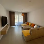 Apartment Oasis - Free Parking Makarska