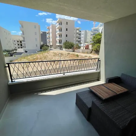 Apartment Oasis - Free Parking *